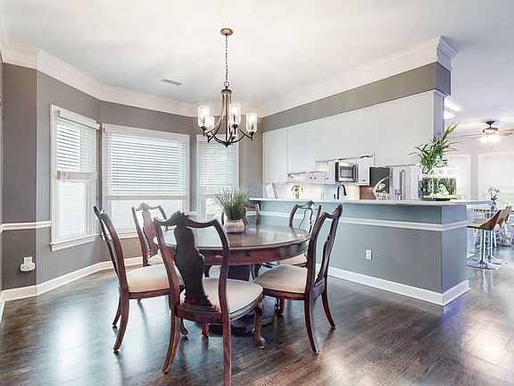 3rd image of 129 Sontag Dr