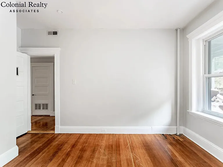 10 Strathmore Rd #22 — Photo 15
