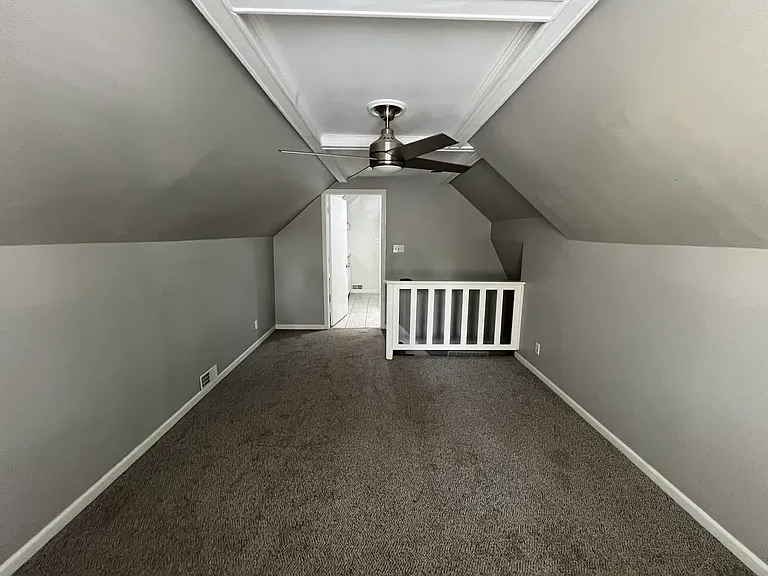 7110 Woodson St — Photo 15