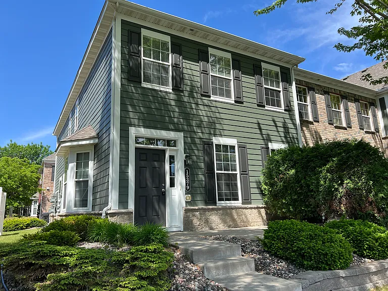 15379 Foliage Ave — Photo 1