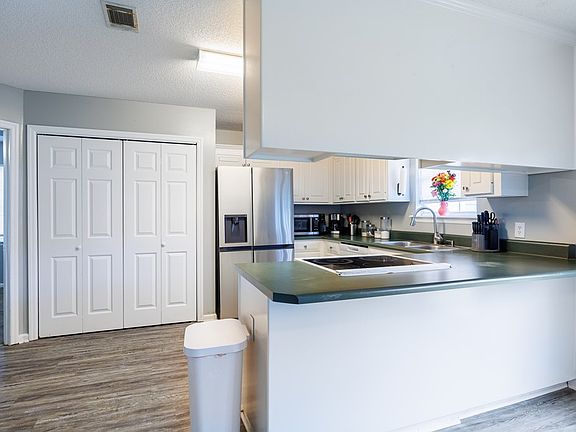 5th image of 3103 Wingfield Way