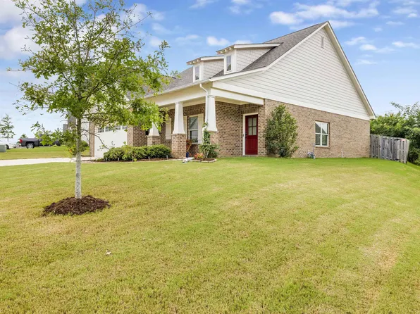 1355 Woodridge Pl, Gardendale, AL 35071