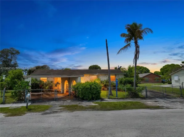 22732 SW 113th Pl, Miami, FL 33170