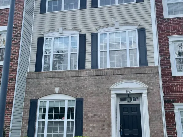 1947 Cambridge Beltway Dr, Charlotte, NC 28273