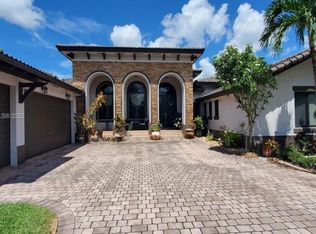 12965 SW 197th St, Miami, FL 33177