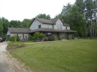 2535 S Kane Rd, Midland, MI 48640