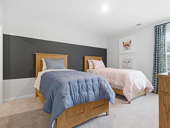 5th image of 715 Night Lotus Dr.