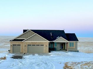 1494 Scenic Ridge Dr, Cheyenne, WY 82009