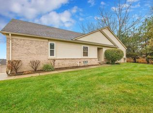 34146 Birchway Cir, Sterling Heights, MI 48312