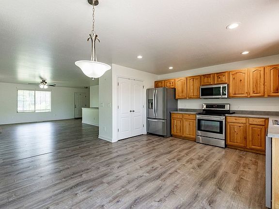5th image of 5823 Sagebrook Dr