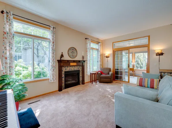 2489 Lockwood Dr #55, Mendota Heights, MN 55120