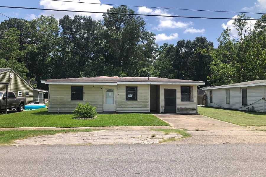 1st image of 216 Hidalgo Dr