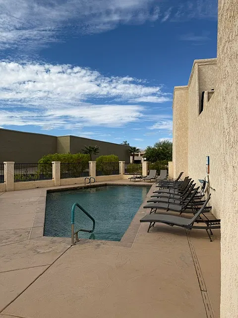 2 bed, 2.0 bath, $2,300 — Photo 2