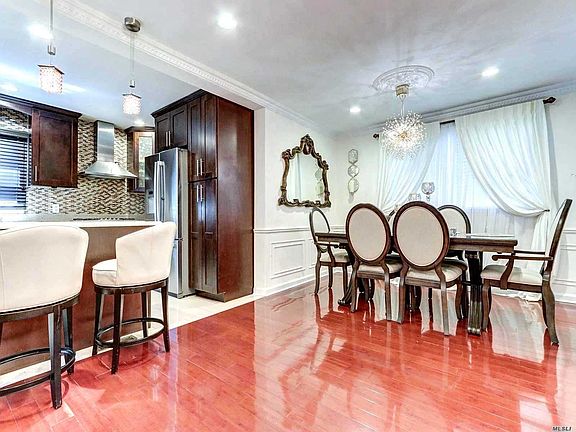 4th image of 16 Garden Blvd