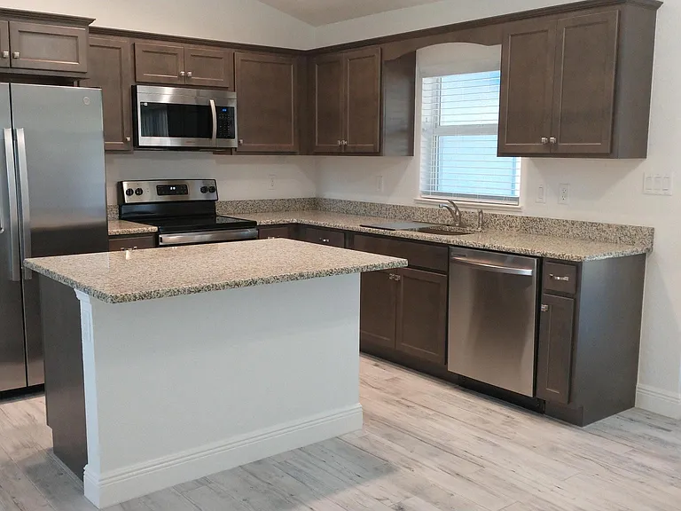760 Aerostar Ave NW — Photo 7