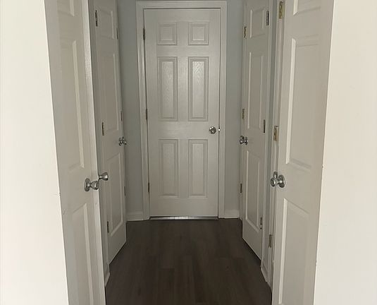 Master Bedroom Hall