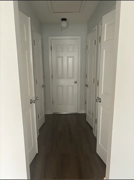 Master Bedroom Hall