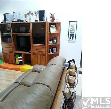 5th image of 10957 Nicosia Ln