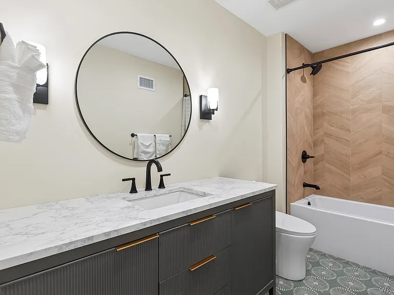 310 Rivoli Cir — Photo 50