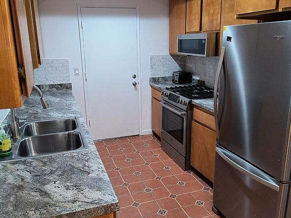 4th image of 60220 Palm Oasis Ave