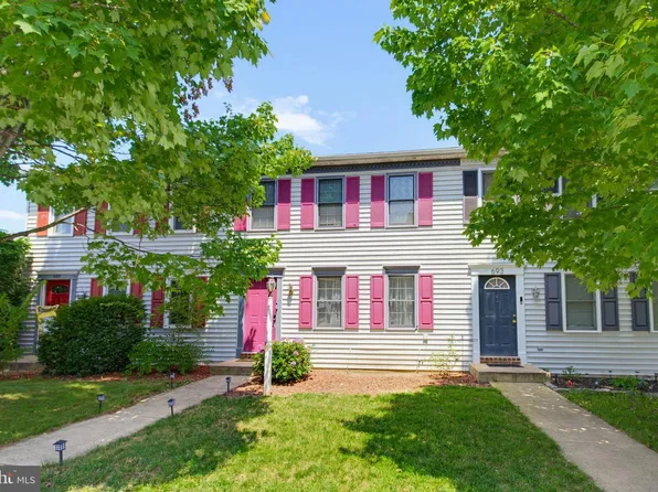 691 Topaz Dr, Lancaster, PA 17603