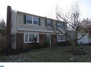 38 Abbott Rd, Somerset, NJ 08873