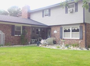 1522 Bittersweet Dr, Greenfield, IN 46140