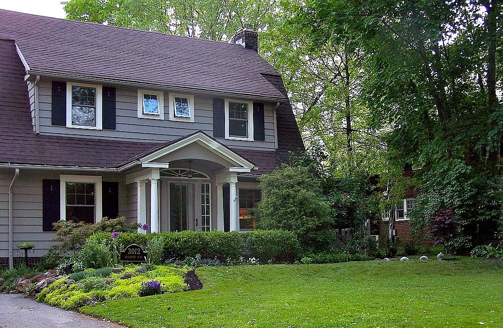 3012 Woodbury Rd photo 1