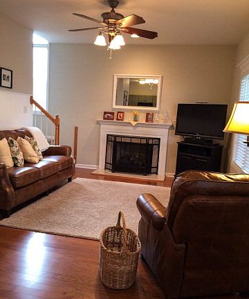 3rd image of 101 Blossom Ln