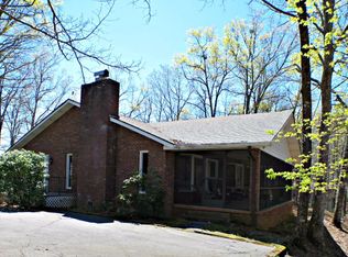 27 Lonesome Dove Ln, Franklin, NC 28734