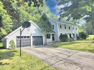 52 Ledgewood Rd, Claremont, NH 03743