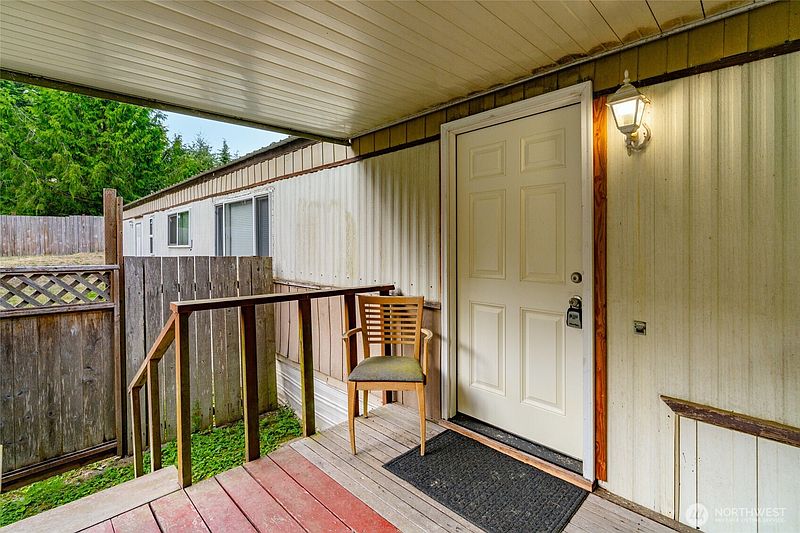 5th image of 590 Ocean View Drive