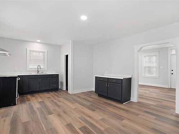 4th image of 49-51 Oak St