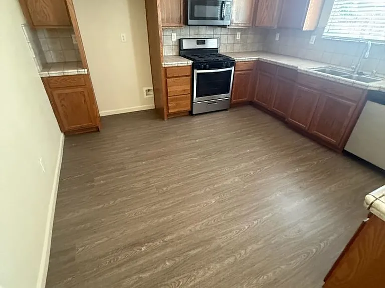 204 Arista Ct — Photo 8