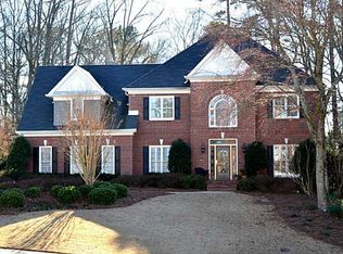 6260 Blackberry Hl, Peachtree Corners, GA 30092