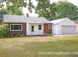 3619 Grand Prairie Rd, Kalamazoo, MI 49006