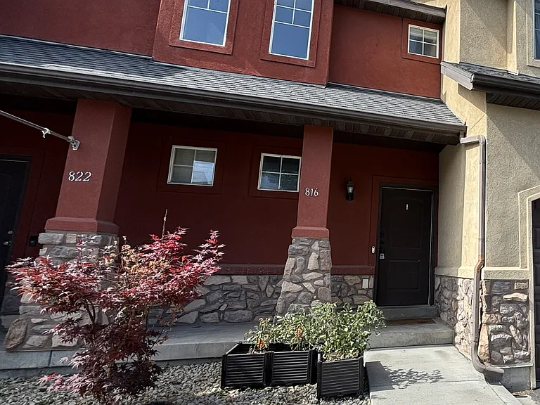 816 W Via Papiano St — Photo 1