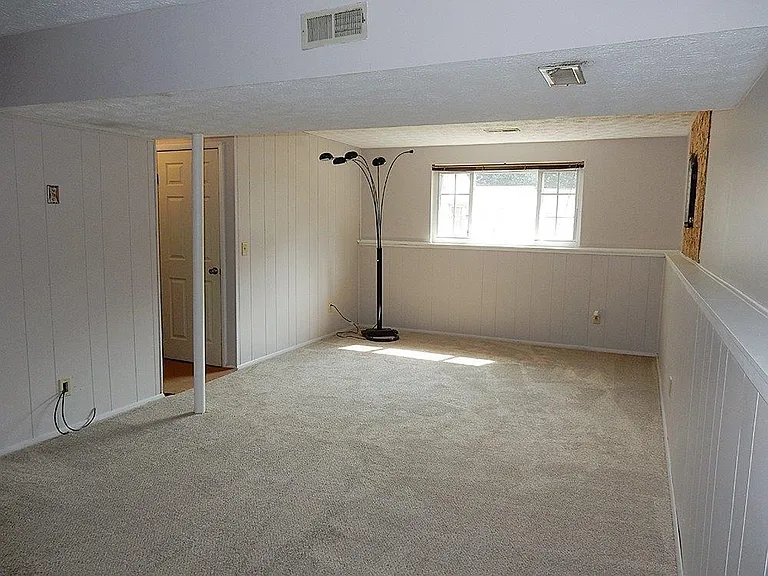 5067 Carter Ct — Photo 11
