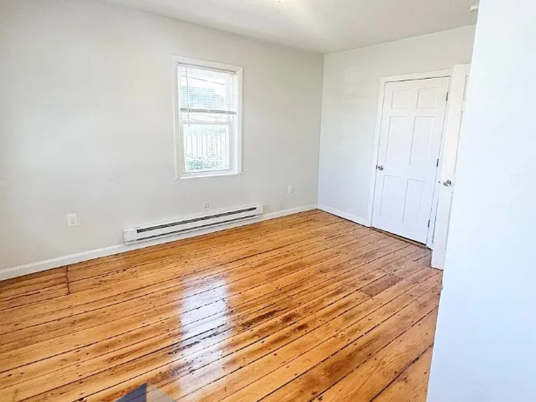 46-48 South St — Photo 7