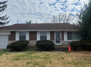 1256 Forest Home Dr, Saint Louis, MO 63137