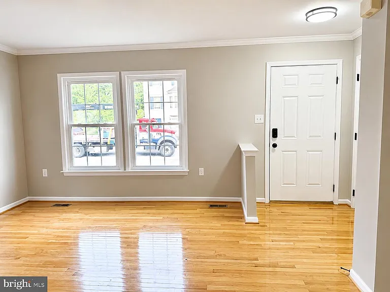 20 Dunlap Dr — Photo 2