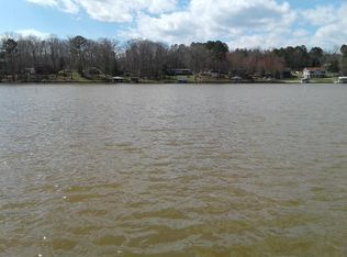 31 Wildwood Ct, La Crosse, VA 23950