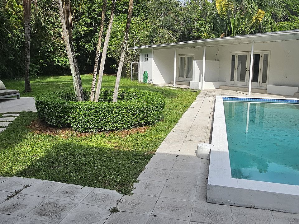 1st image of 6105 Killian Dr