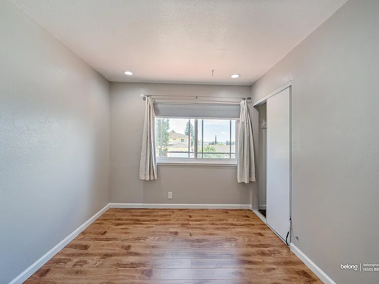 3661 Slopeview Dr — Photo 41