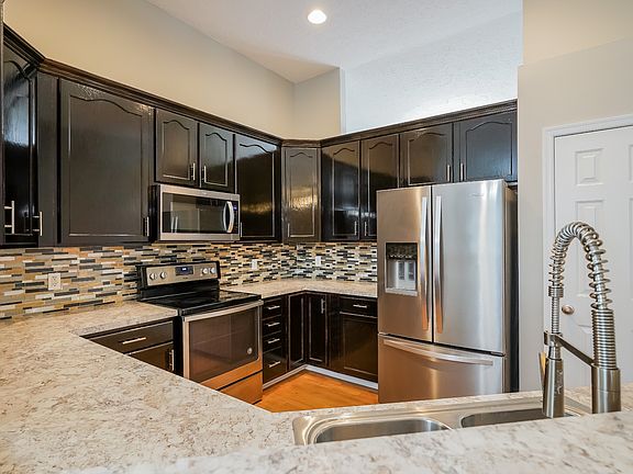 5th image of 3324 Tinney Pl