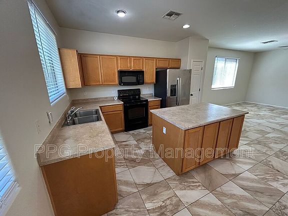 3rd image of 15422 W Jenan Dr
