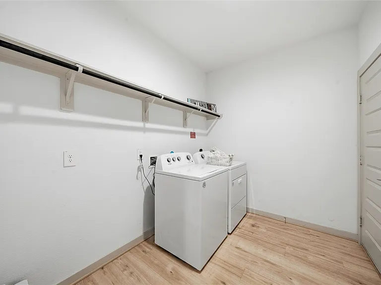 29250 Pikes Peak Dr — Photo 17