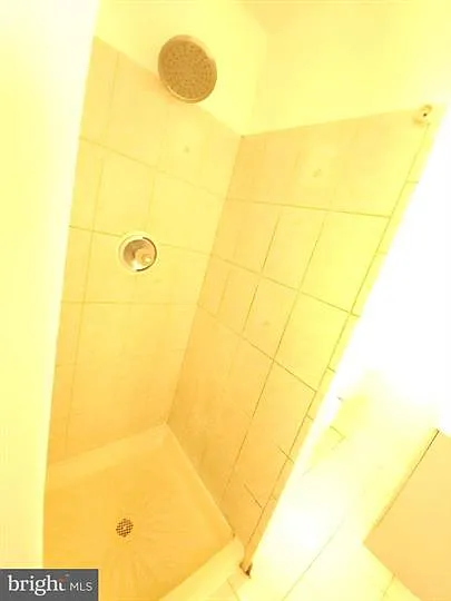 5023 Emo St — Photo 19