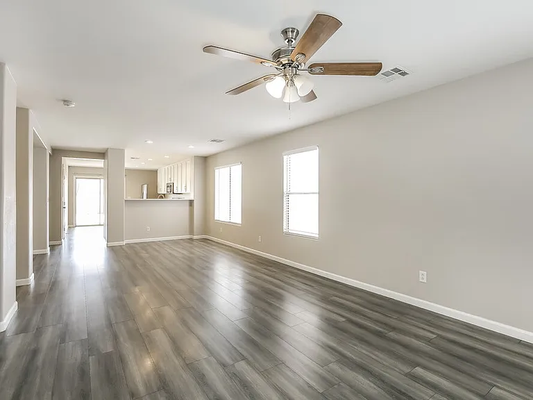 7833 Lovely Pine Pl — Photo 4