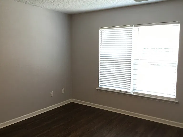 38 Sandy Pointe Dr — Photo 27